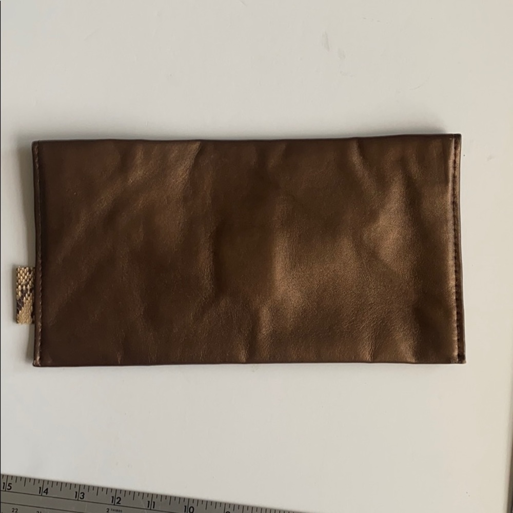 Limited edition
Hand made in Italy Clutch by JZAR - Picture 3 of 3